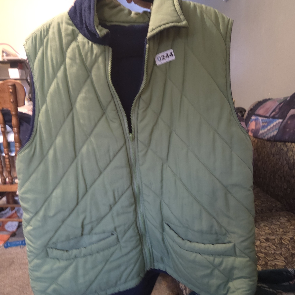 Men's Olive Quilted Puffer Vest